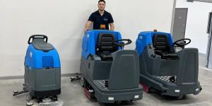 &uuml;ber die Bodenscheuersaugmaschine KUER-XJ80D