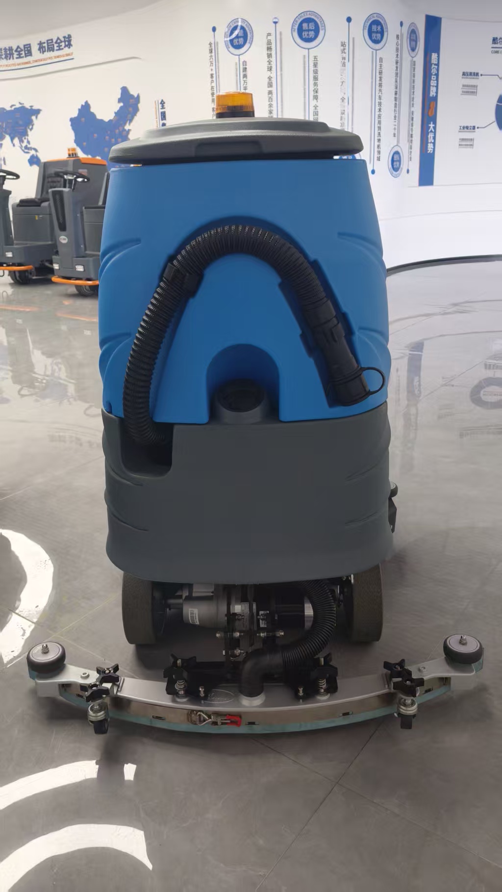 floor scrubber drain pipe and squeegee