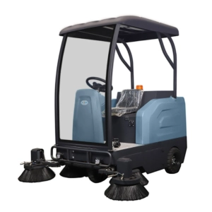 How to Use a Commercial Sweeper on Asphalt Roads?