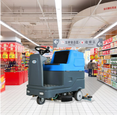 Double Brush Head Ride on Floor Scrubber4.png