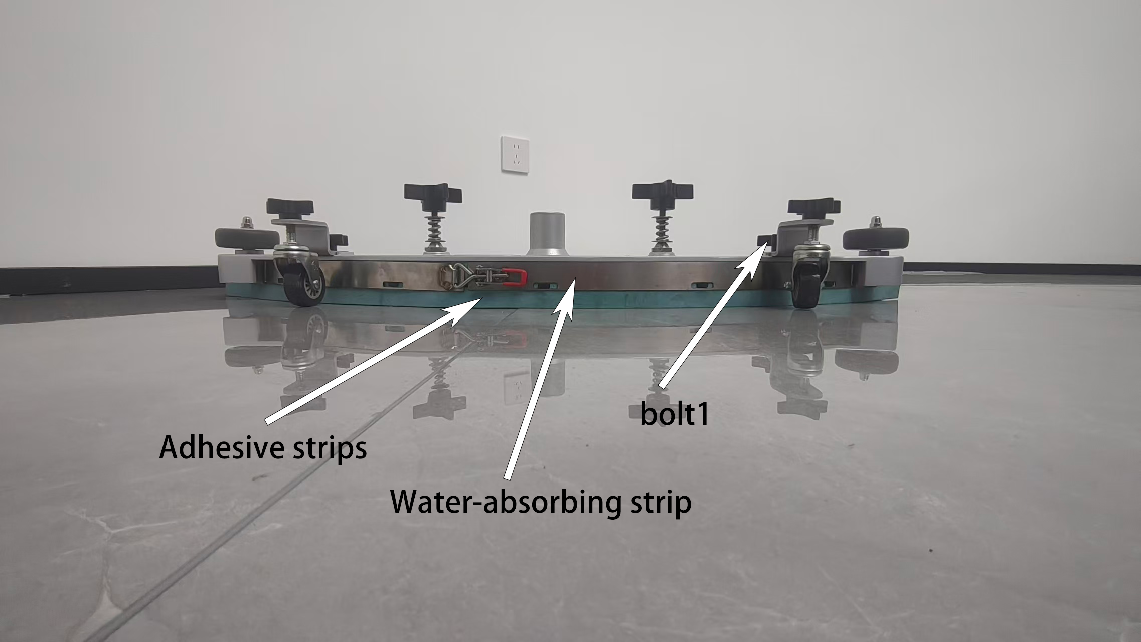 KUER ride on floor scrubber's squeegee